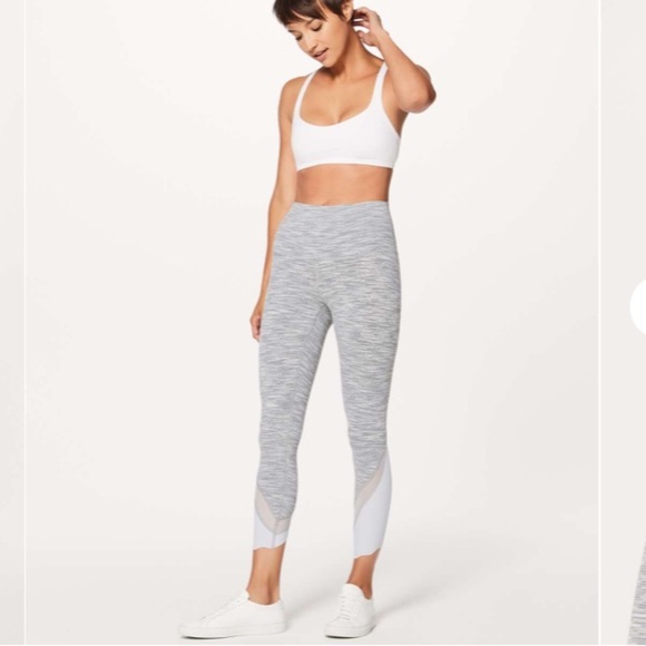 Lululemon Wunder Under Crop II *Scallop 23" Special Ed. Grey Silver Mesh Space 4 - Picture 1 of 15